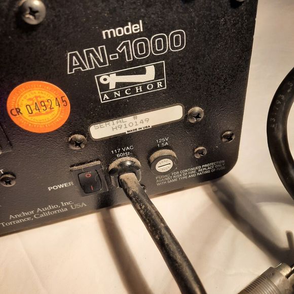 Anchor AN-1000 Powered Monitor - Powers ON, with Speaker Cables - Picture 11 of 13